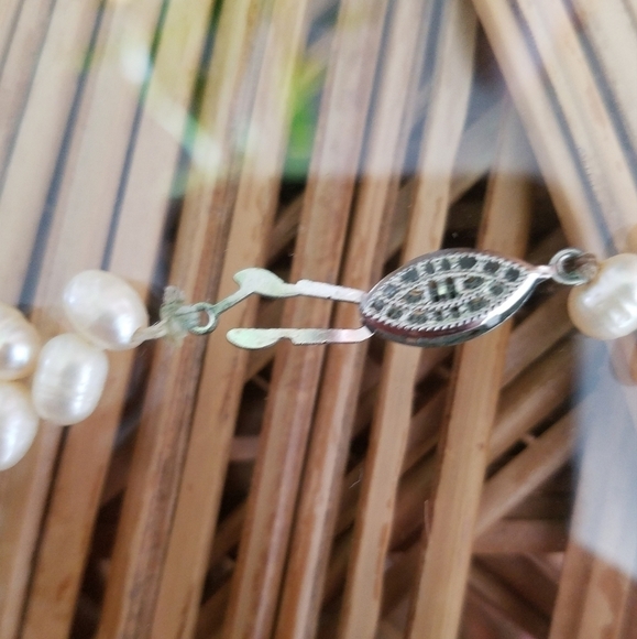 14k white Fresh Water Pearl Necklace - Picture 8 of 8